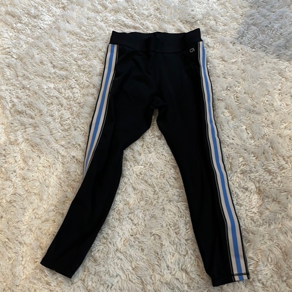 GAP Pants - GapFit cropped athletic leggings